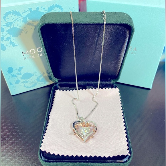 Moose 1-3 Ct Moissanite Heart Necklace - Picture 1 of 3